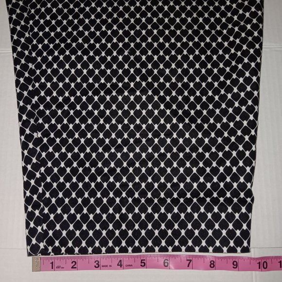 WORTHINGTON WOMAN MODERN FIT COTTON BLEND CAPRI PANTS - Picture 7 of 15